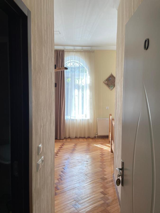 Hotel 1870 Kutaisi Dış mekan fotoğraf